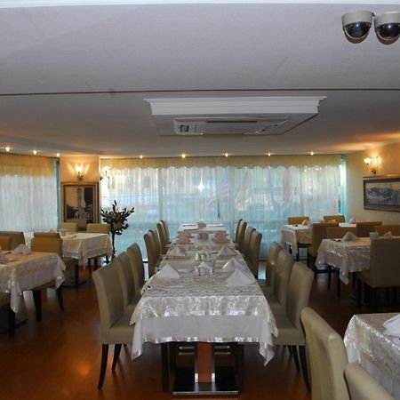 Adana Erten Hotel Buitenkant foto